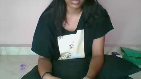 iamHotTaara online show from 09-27-25, 05:56