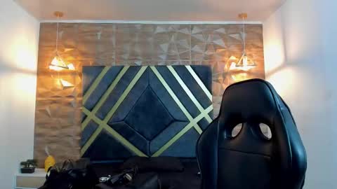 Snapshot of ian_castillo_ chatting on 03-03-26, 11:16 IAN CASTILLO online show from 03-03-26, 11:16