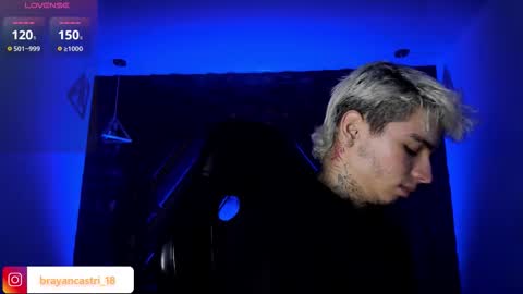 Snapshot of ian_castillo_ chatting on 03-04-26, 11:16 IAN CASTILLO online show from 03-04-26, 11:16