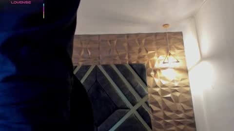 Snapshot of ian_castillo_ chatting on 03-28-26, 11:10 IAN CASTILLO online show from 03-28-26, 11:10