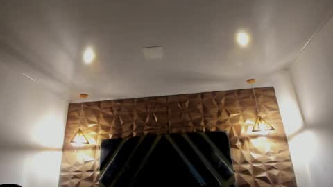 Snapshot of ian_castillo_ chatting on 04-06-26, 11:11 IAN CASTILLO online show from 04-06-26, 11:11