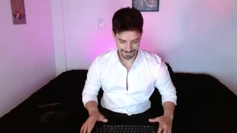 Snapshot of ian_davis chatting on 11-27-25, 06:21 Ian Davis online show from 11-27-25, 06:21