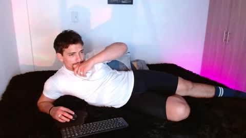 Snapshot of ian_davis chatting on 12-01-25, 08:58 Ian Davis online show from 12-01-25, 08:58