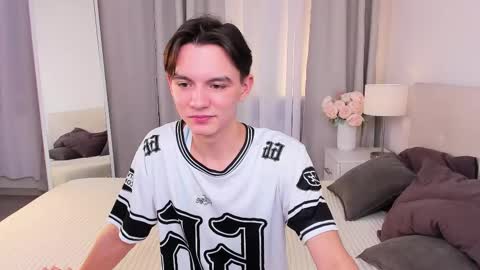 Snapshot of ian_harrickton chatting on 03-02-26, 03:30 ian online show from 03-02-26, 03:30