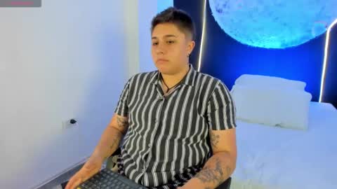 Snapshot of iangilbert chatting on 12-01-25, 07:52 ian online show from 12-01-25, 07:52