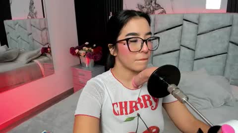 Snapshot of ibbiebennett chatting on 09-15-25, 11:21 Ibbie Bennett online show from 09-15-25, 11:21