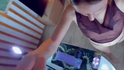 Snapshot of ice_pixie chatting on 02-20-26, 05:24 Nana online show from 02-20-26, 05:24