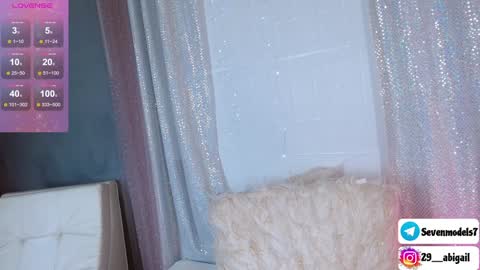 ice_y_abigail online show from 12-10-24, 05:00