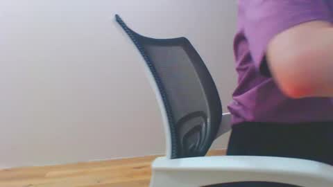Snapshot of icebaby16 chatting on 01-20-25, 02:36 Ice online show from 01-20-25, 02:36