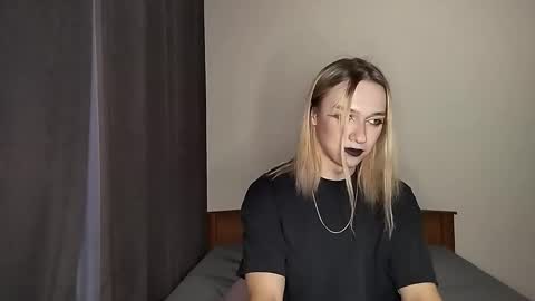 Snapshot of icebenz chatting on 12-18-25, 02:34 Jade online show from 12-18-25, 02:34