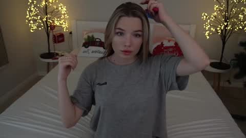 Danielle online show from 12-29-24, 02:31