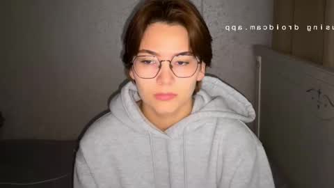 Snapshot of iceeheart chatting on 10-22-25, 02:06 Ksenia online show from 10-22-25, 02:06