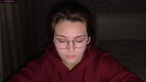 Snapshot of iceeheart chatting on 11-14-25, 05:00 Ksenia online show from 11-14-25, 05:00