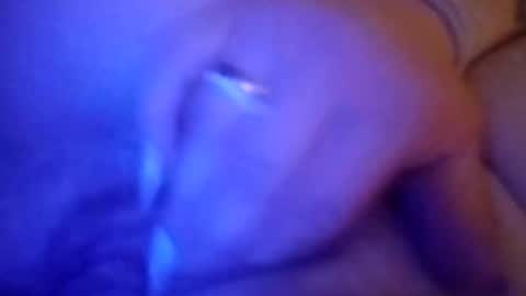 Snapshot of icewideawake00 chatting on 11-09-25, 12:25 icewideawake00 online show from 11-09-25, 12:25