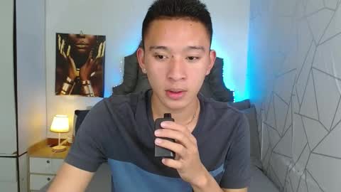 Snapshot of iconicmateo chatting on 01-30-25, 08:01 Mateo online show from 01-30-25, 08:01
