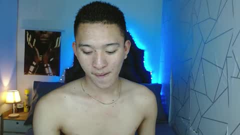 Snapshot of iconicmateo chatting on 03-10-25, 09:10 Mateo online show from 03-10-25, 09:10