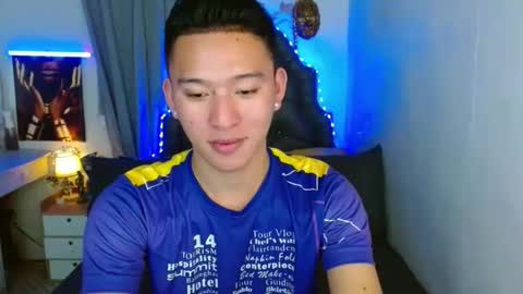 Mateo online show from 11-16-25, 08:42