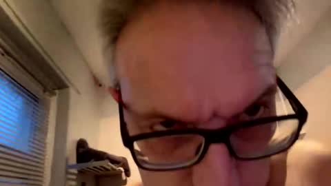 icums4u online show from 12-15-25, 03:49