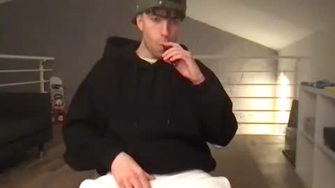 icyninesix online show from 12-19-24, 09:49