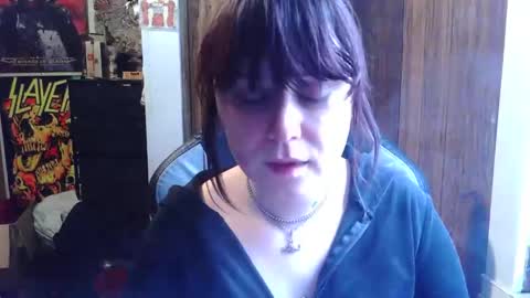 Snapshot of idamilliscent chatting on 03-14-26, 04:23 idamilliscent online show from 03-14-26, 04:23