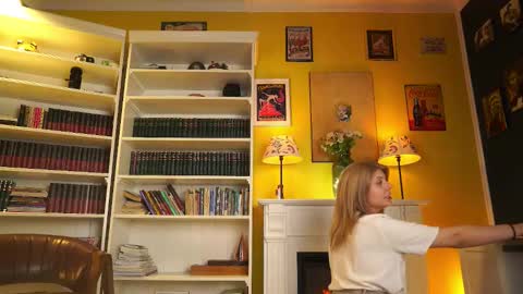 Little Flower online show from 02-22-26, 07:12