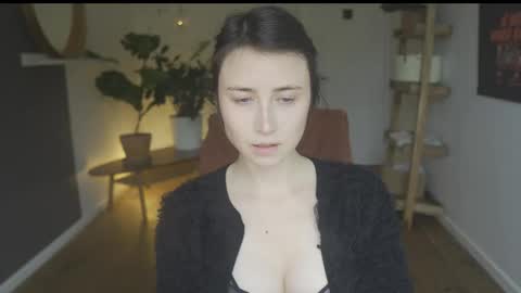 Belle online show from 10-16-25, 10:49