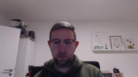 Snapshot of iggi2707 chatting on 12-16-24, 07:15 ner d online show from 12-16-24, 07:15