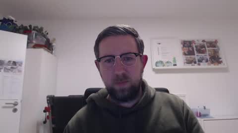 Snapshot of iggi2707 chatting on 02-04-25, 05:55 ner d online show from 02-04-25, 05:55