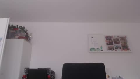 Snapshot of iggi2707 chatting on 02-07-25, 08:55 ner d online show from 02-07-25, 08:55