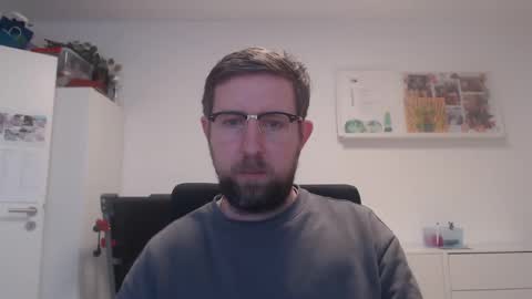 Snapshot of iggi2707 chatting on 02-11-25, 07:44 ner d online show from 02-11-25, 07:44