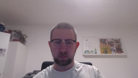 Snapshot of iggi2707 chatting on 03-05-25, 06:23 ner d online show from 03-05-25, 06:23