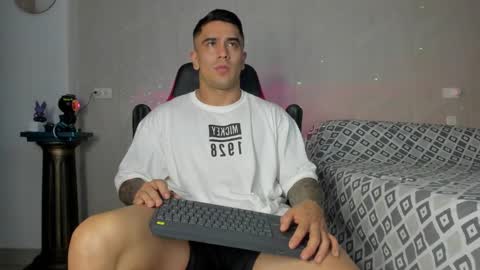 Snapshot of igor_scott chatting on 01-07-25, 01:59 Igor scott online show from 01-07-25, 01:59