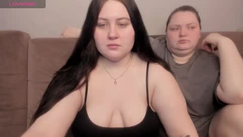 Snapshot of ihaveasecret_ chatting on 12-02-25, 01:22 Alice online show from 12-02-25, 01:22