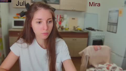 Julia and Mira online show from 01-07-25, 07:59
