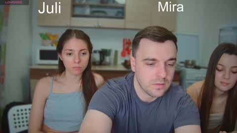 Julia and Mira online show from 02-23-25, 03:18