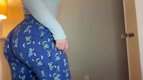 Snapshot of iheartcassie2844 chatting on 12-14-25, 09:52 cassie online show from 12-14-25, 09:52