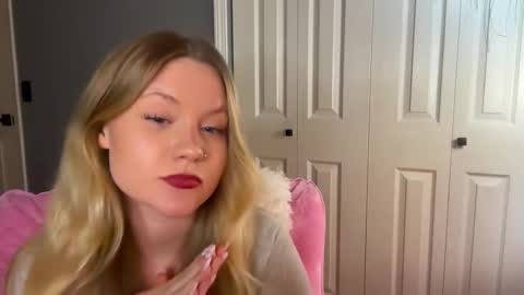 Snapshot of iheartcassie2844 chatting on 02-18-26, 09:11 cassie online show from 02-18-26, 09:11