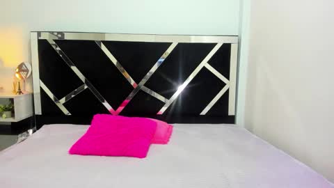 Isabella online show from 09-20-25, 12:39