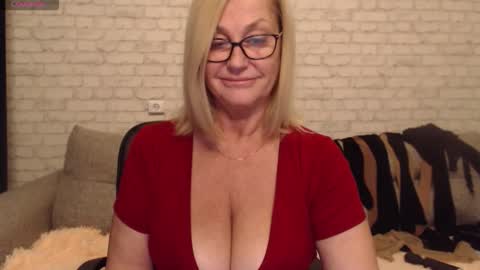 IlariaCetoi online show from 09-15-25, 09:26
