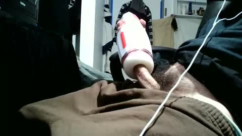 Snapshot of iliketofuck1975 chatting on 11-28-25, 09:12 iliketofuck1975 online show from 11-28-25, 09:12