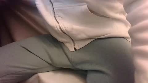 illubricat online show from 01-07-25, 06:48