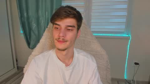 Snapshot of illusions888 chatting on 01-27-25, 01:09 D-Illusion online show from 01-27-25, 01:09