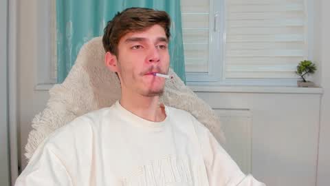 Snapshot of illusions888 chatting on 02-06-25, 02:15 D-Illusion online show from 02-06-25, 02:15