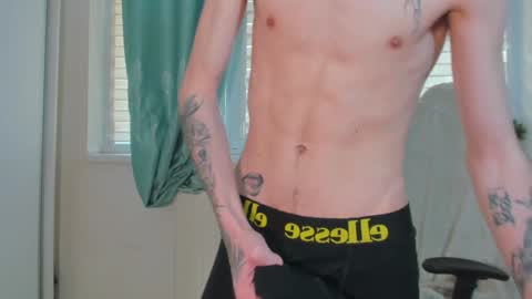 Snapshot of illusions888 chatting on 02-07-25, 11:45 D-Illusion online show from 02-07-25, 11:45