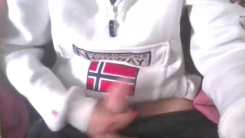 Snapshot of ilovebigass04 chatting on 11-16-25, 07:58 yunstud online show from 11-16-25, 07:58