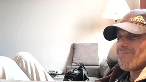 Ilovesquirterz1 online show from 01-22-25, 02:46