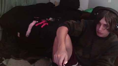 Snapshot of iluvurgirl chatting on 12-05-24, 08:44 luna online show from 12-05-24, 08:44