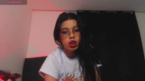 Snapshot of ily_bea chatting on 01-15-25, 01:12 Ily Bea online show from 01-15-25, 01:12