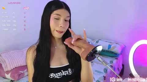Snapshot of im__isabella chatting on 10-22-25, 10:09 Isa Vasquez online show from 10-22-25, 10:09