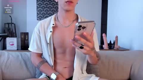 Snapshot of im__thomas chatting on 11-13-25, 10:08 IM THOMAS online show from 11-13-25, 10:08